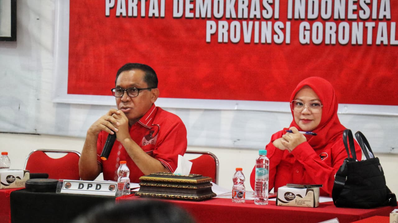 Ketua dan Sekretaris DPD saat memimpin rapat DPD diperluas, Minggu 14 Desember 2025 dikantor sekretariat Dpd Gorontalo/MppBonbol.id